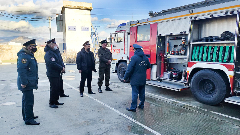 В Крыму продолжают формировать добровольные пожарные команды из числа казаков