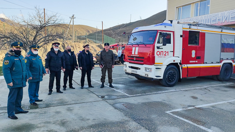 В Крыму продолжают формировать добровольные пожарные команды из числа казаков